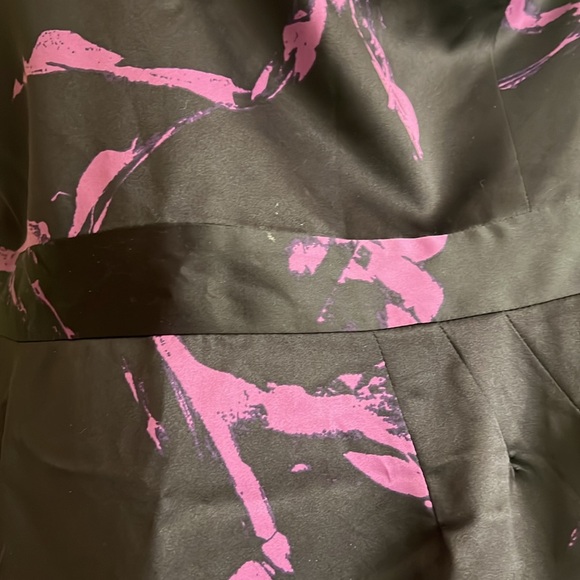 Ladies dress - Picture 2 of 8